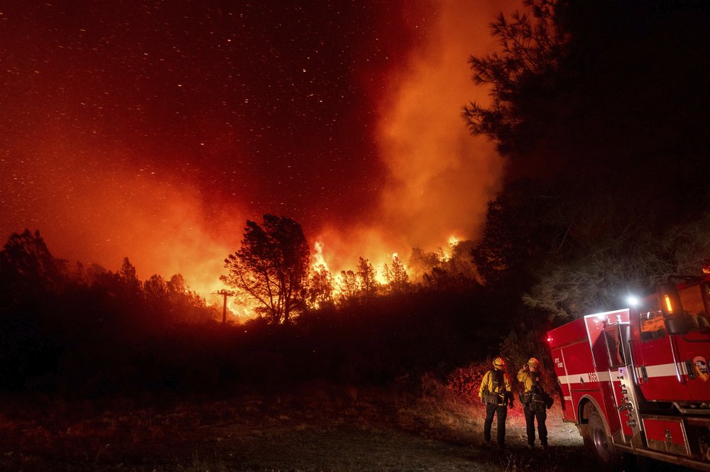 10-now-dead-in-massive-northern-california-wildfire