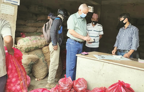 minister-bhatta-inspects-kalimati-balkhu-veg-market