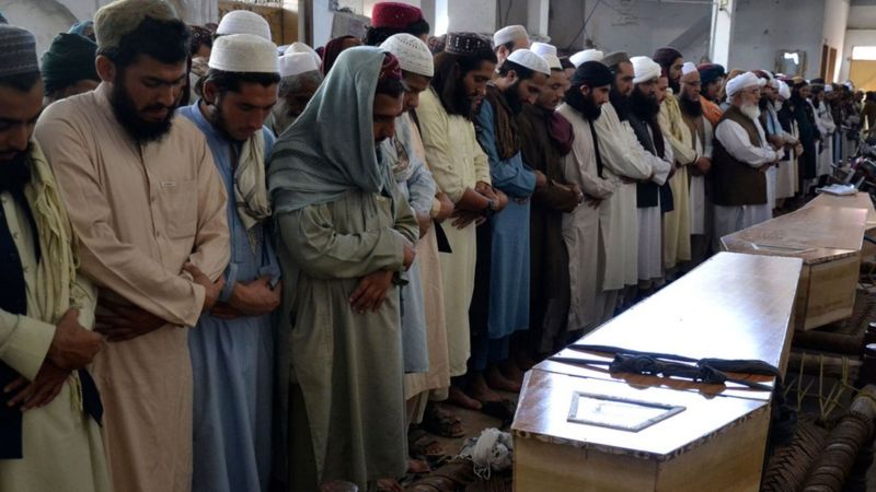 pakistan-attack-peshawar-religious-school-holds-prayers-hours-after-blast