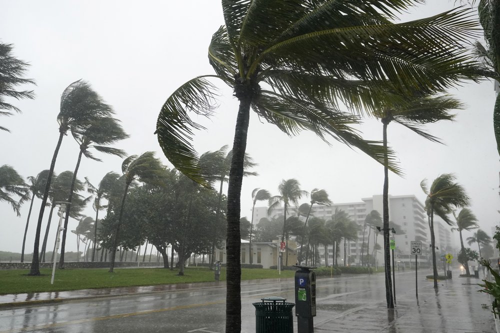 eta-expected-to-be-hurricane-and-strike-florida-keys