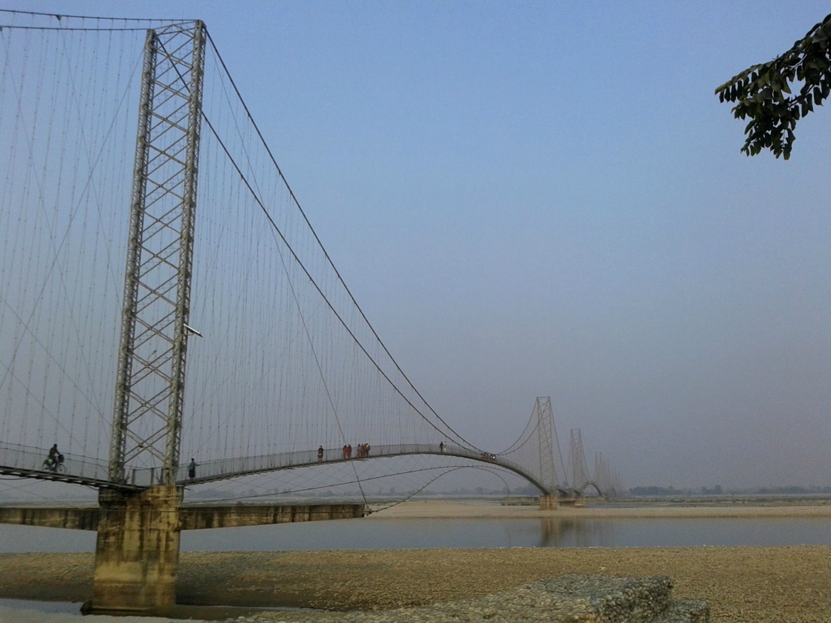 movement-on-multi-span-bridge-over-mahakali-river-closed