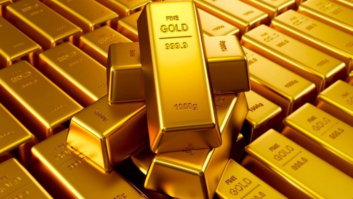 price-of-yellow-metal-goes-down-by-rs-1800-per-tola