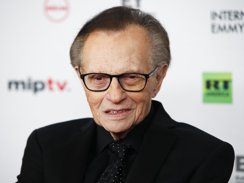 talk-show-host-larry-king-in-hospital-with-covid-19