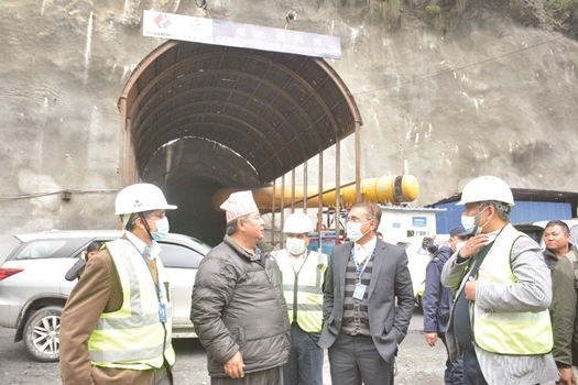 energy-minister-rayamajhi-inspects-tanahun-hydropower-project
