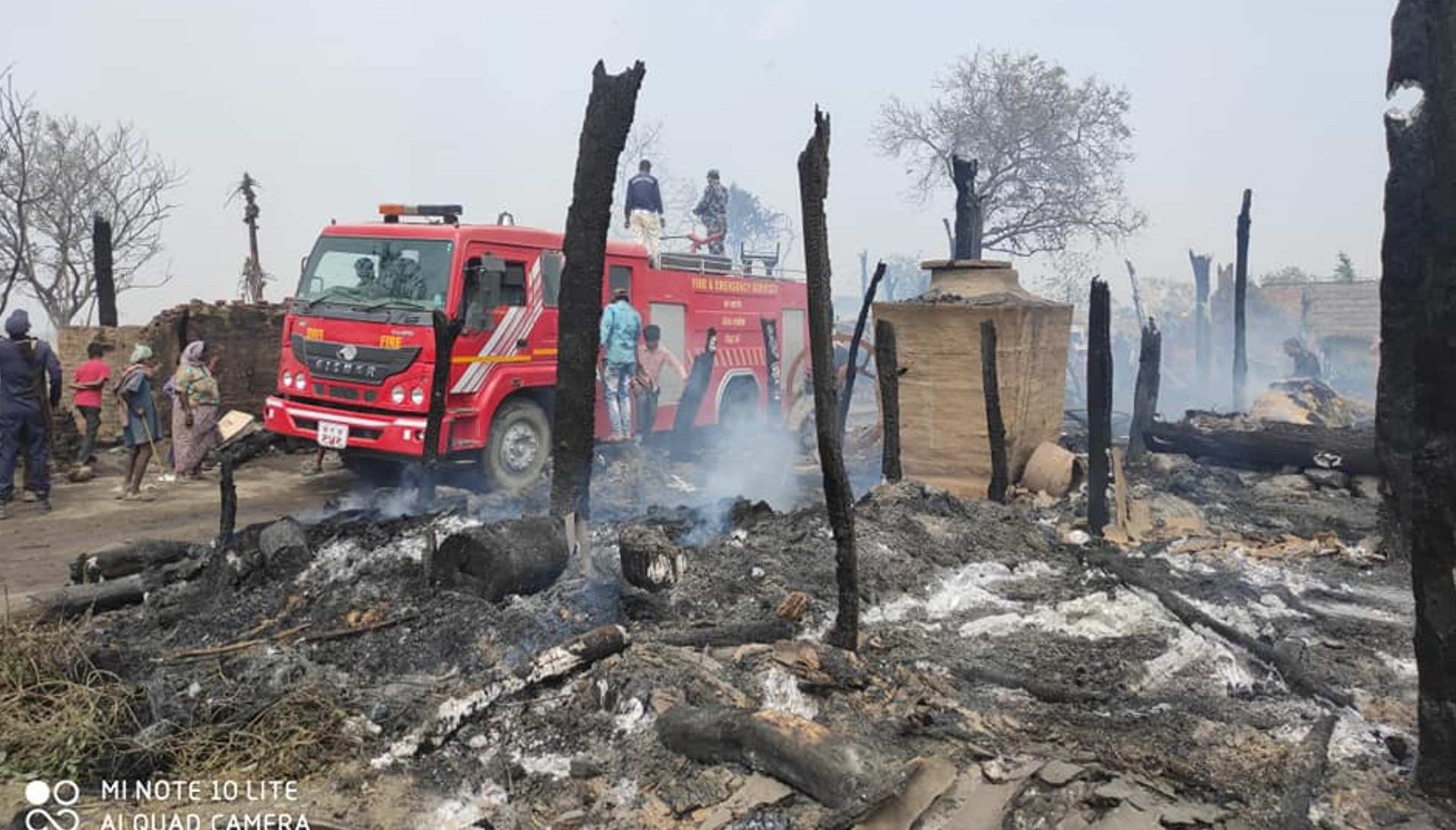 25-houses-destroyed-in-narainapur