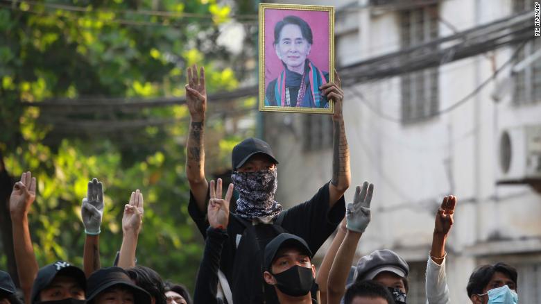 myanmar-junta-orders-internet-blackout-as-more-pro-democracy-protesters-are-detained