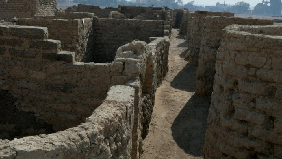lost-golden-city-found-in-egypt-reveals-lives-of-ancient-pharaohs