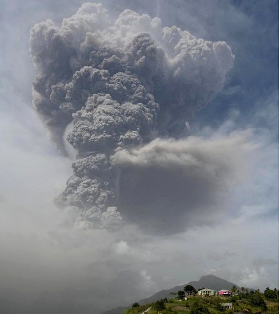 saint-vincent-volcano-explosive-soufriere-eruption-sparks-mass-evacuation