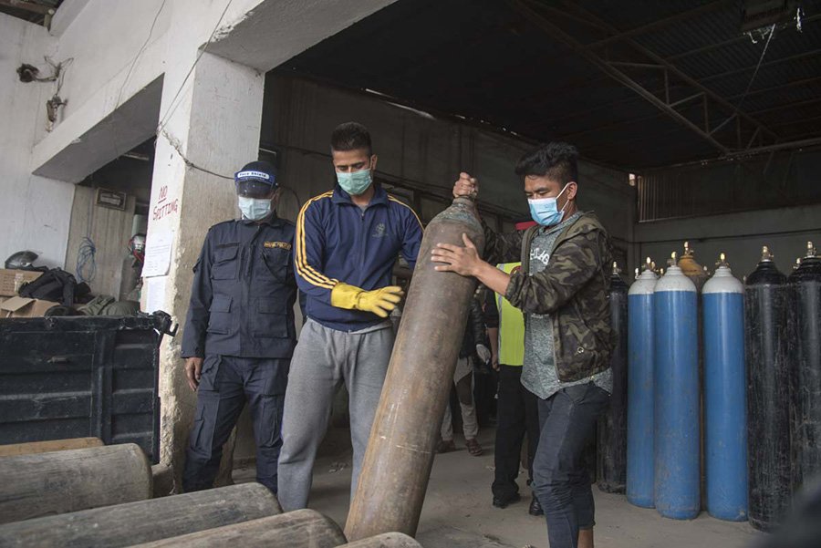 mohp-to-distribute-oxygen-cylinders-in-valley-from-today