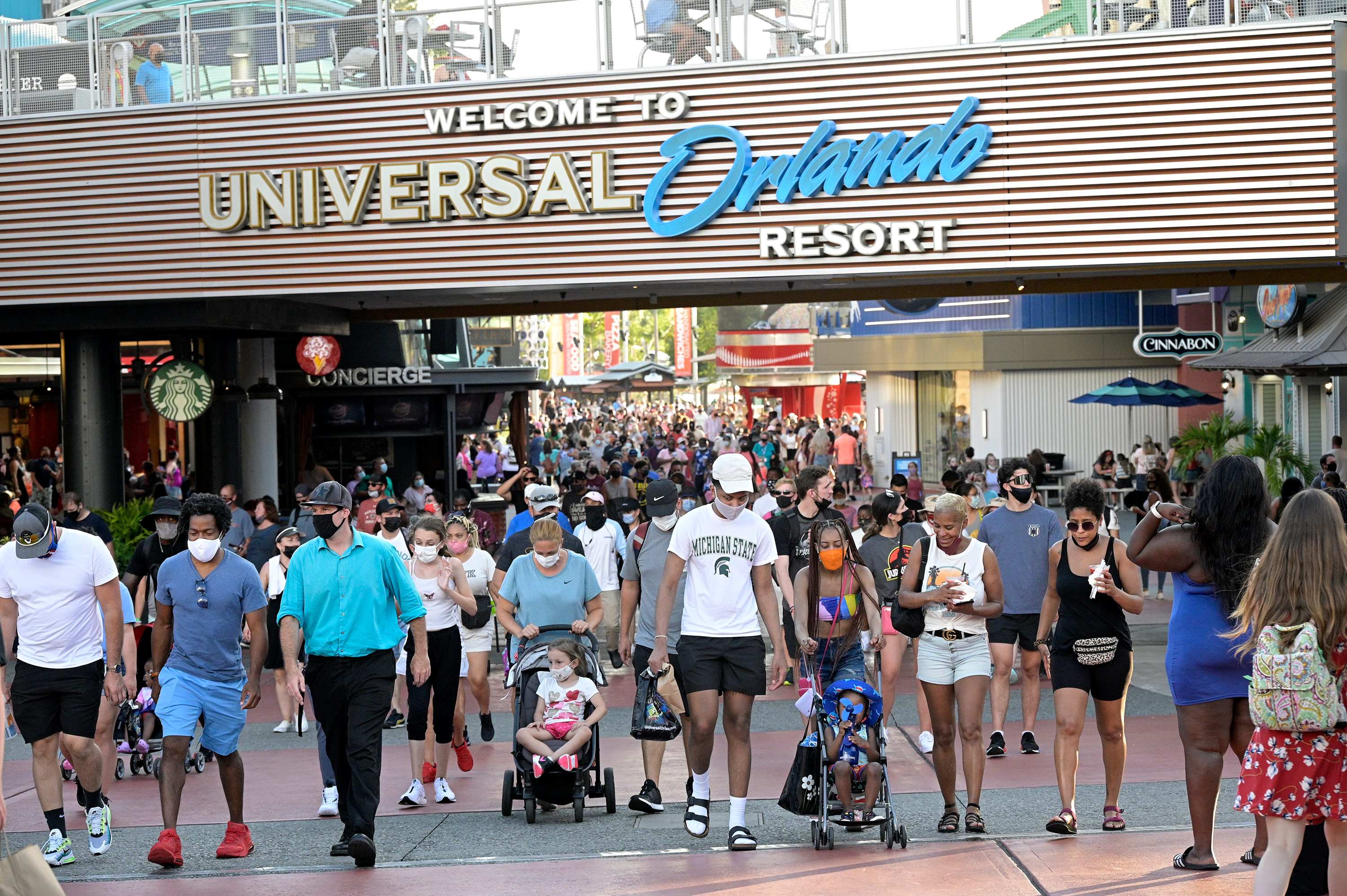 masks-will-no-longer-be-required-outdoors-at-universal-orlando-starting-saturday