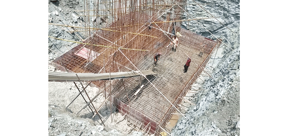 locals-furious-about-low-grade-construction-materials-used-in-bridge