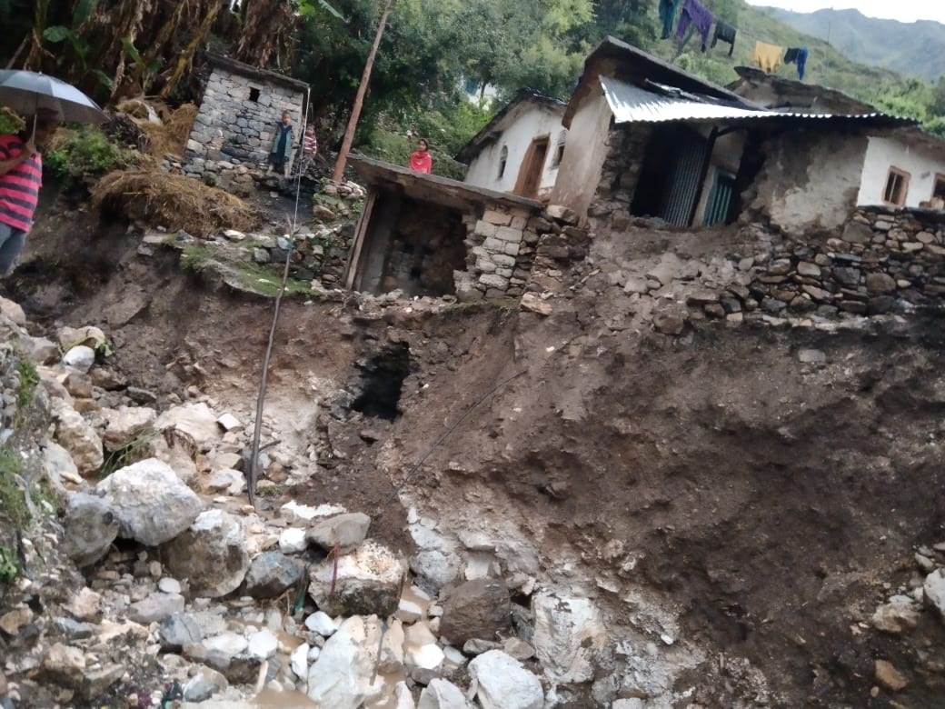 flood-in-baskhet-rivulet-damages-dozen-houses