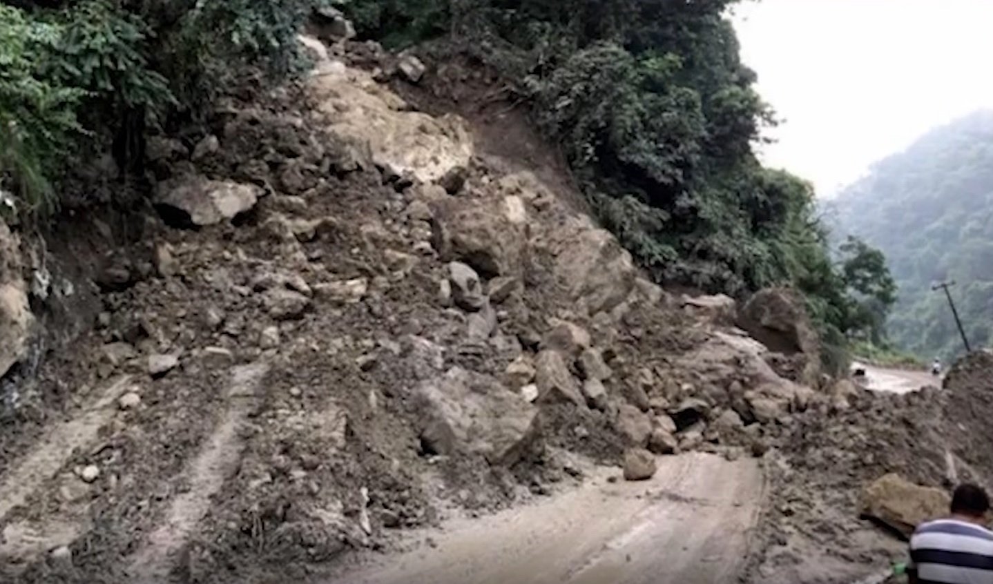 silgadhi-bajhang-road-obstructed