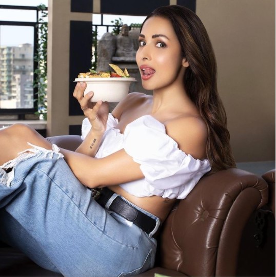 malaika-arora-announces-nude-bowls-her-first-delivery-only-restaurant
