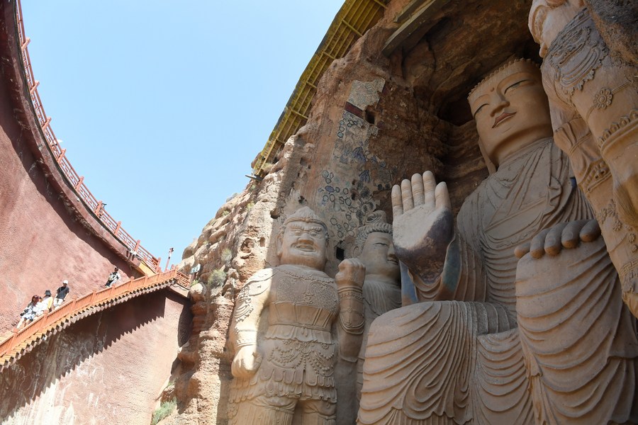 1600-yr-old-buddha-statues-feet-restored-in-northwest-china
