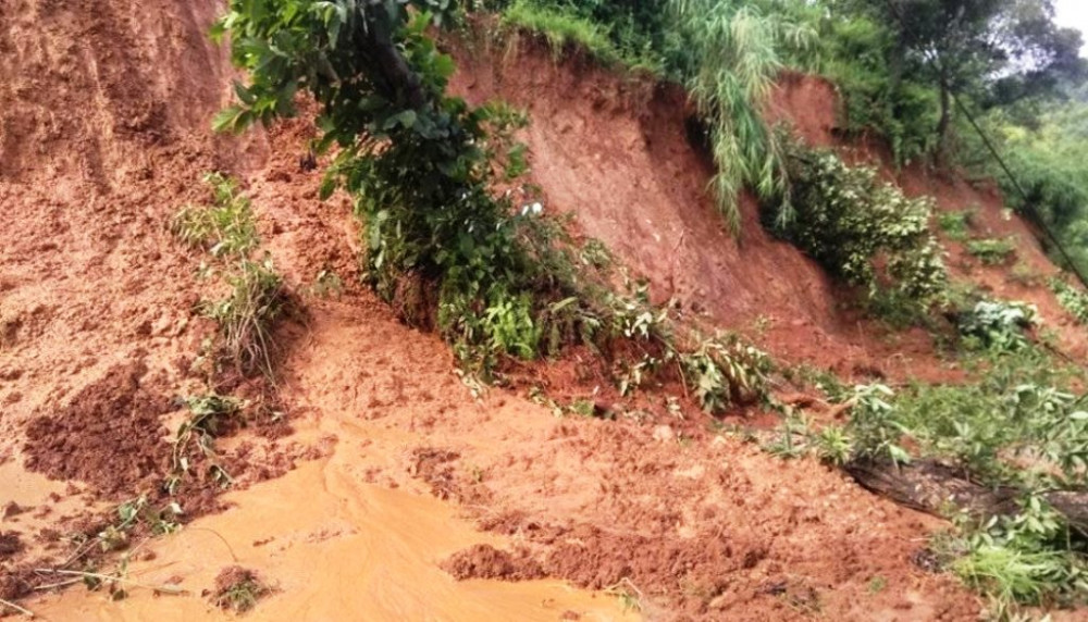 six-killed-two-go-missing-in-parbat-landslide