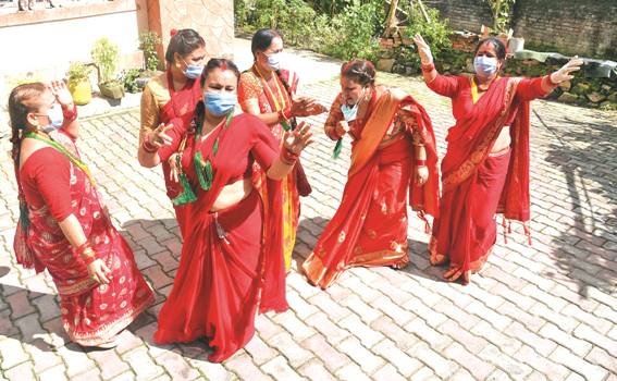 women-marking-teej-festival-today