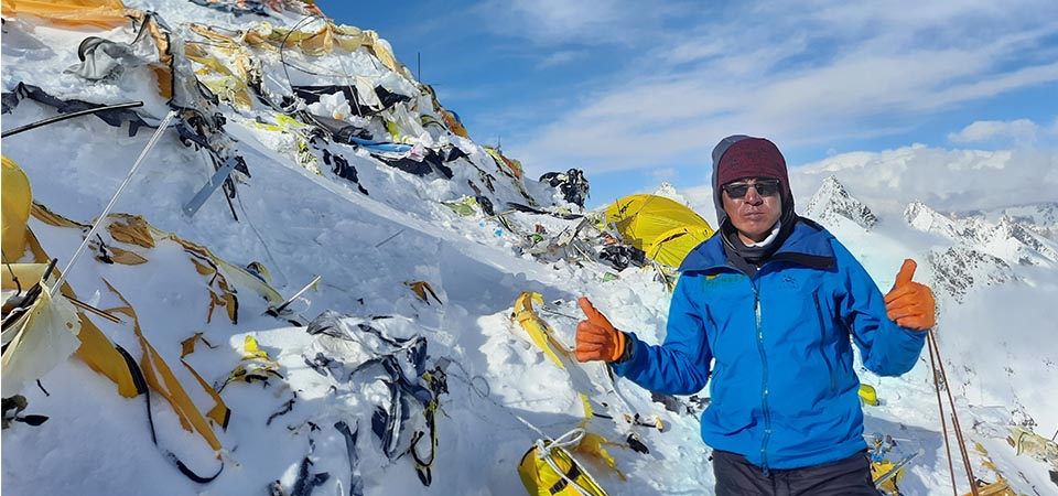 sanu-sherpa-climbing-dhaulagiri-to-set-record-of-climbing-14-high-peaks-twice