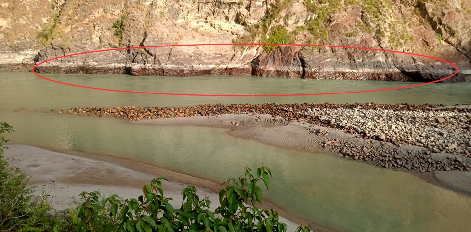 landslide-blocks-karnali-river-in-bajura-water-level-decreases-by-50