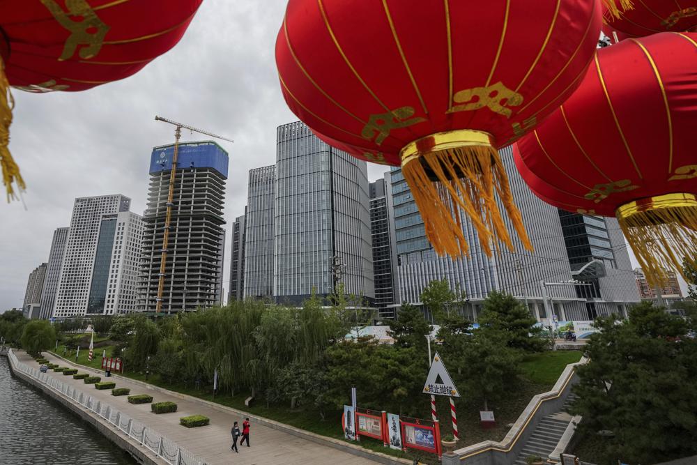 chinas-economic-growth-weakens-amid-construction-slowdown