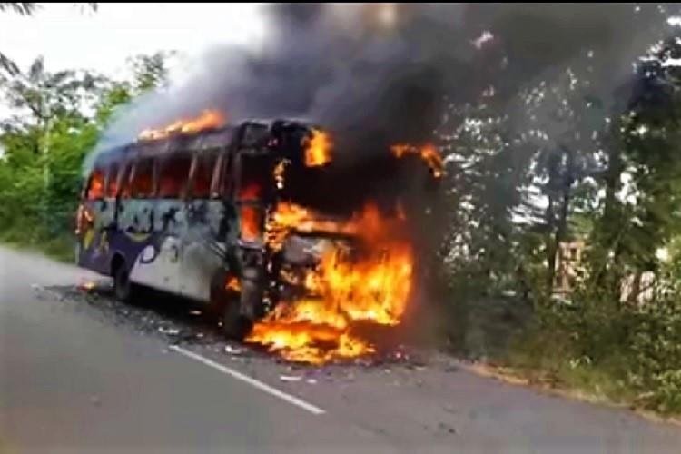 moving-bus-catches-fire