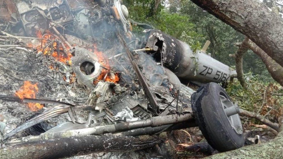 india-top-military-officials-helicopter-crashes