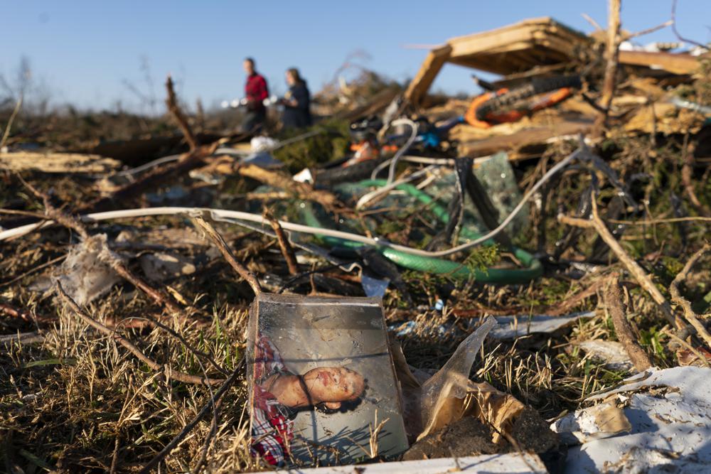 tornado-storm-death-toll-at-90-after-ky-teens-body-found