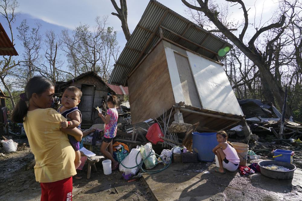 typhoon-deaths-in-philippines-top-100-mayors-appeal-for-aid