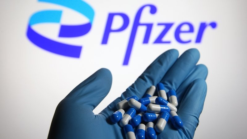 us-authorizes-pfizer-oral-covid-19-treatment-first-for-at-home-use