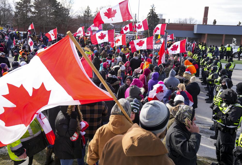 blockades-on-canada-us-border-continue-as-protests-swell