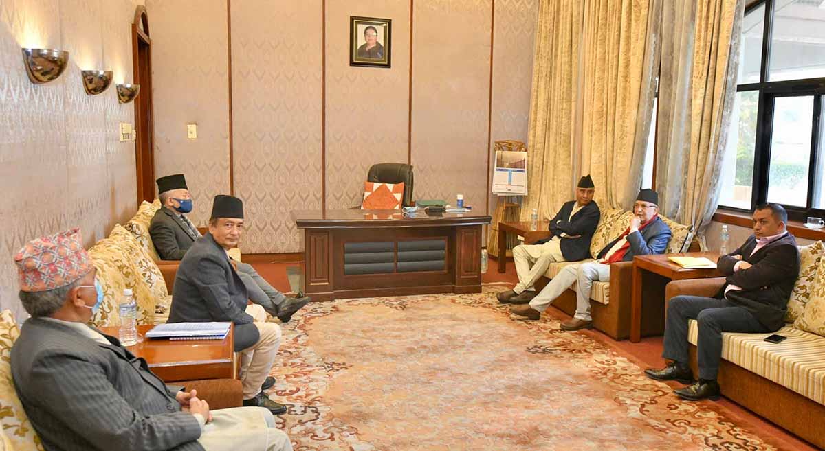 pm-deuba-and-uml-chair-oli-hold-meeting-in-new-baneshwor