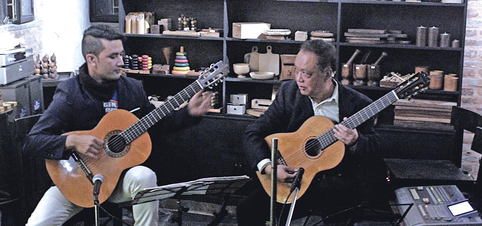 classical-guitar-maestro-kishor-gurung-continues-live-concert