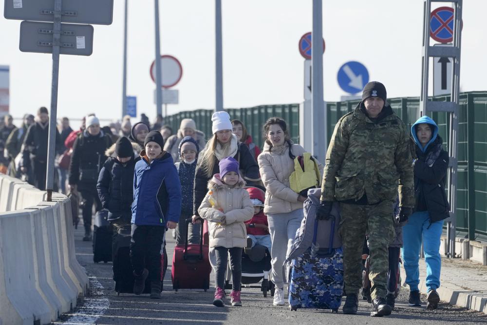 more-than-200000-have-fled-ukraine-un