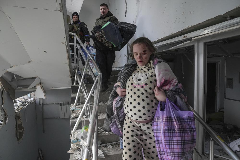 airstrike-hits-ukraine-maternity-hospital-17-reported-hurt