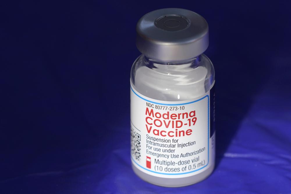 moderna-seeks-fda-authorization-for-4th-dose-of-covid-shot