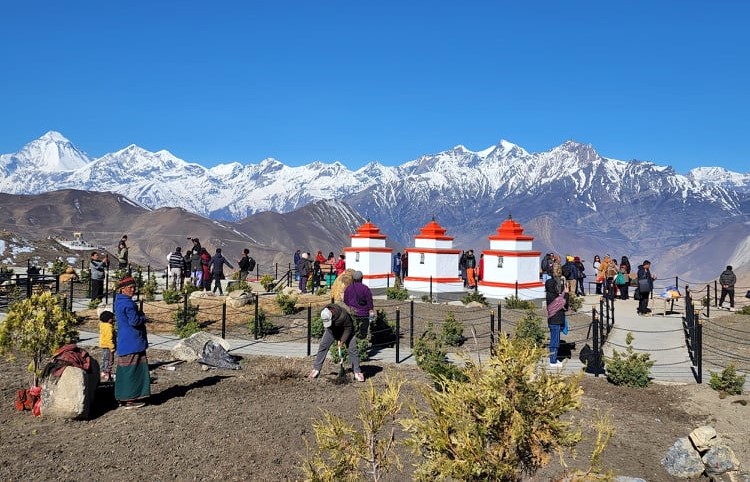 flow-of-tourists-increase-in-muktinath-photo-feature
