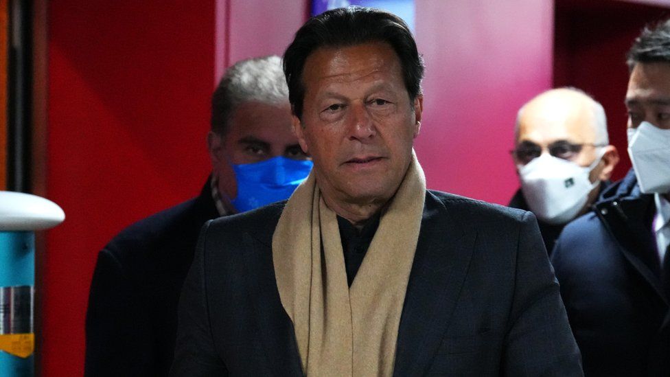pakistan-pm-imran-khan-seeks-fresh-poll-amid-move-to-remove-him