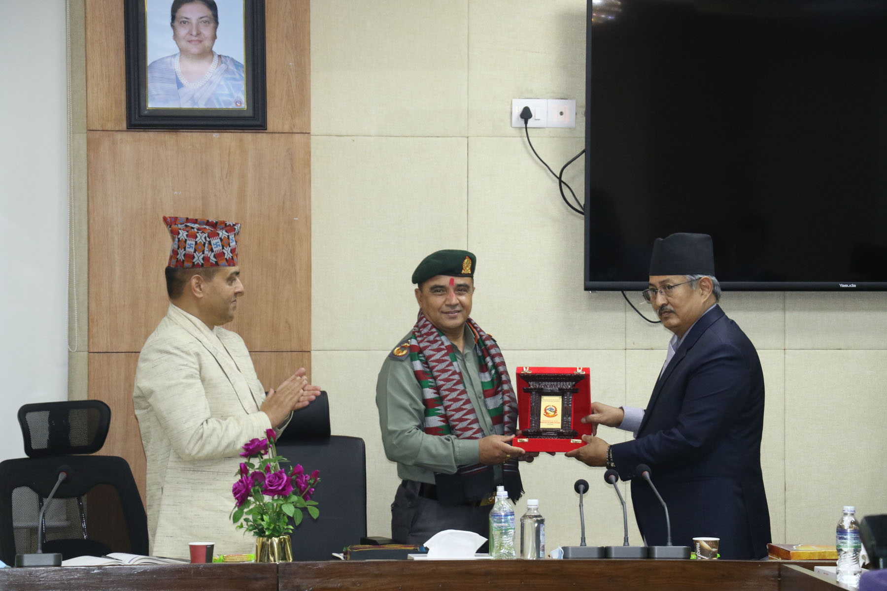 minister-khand-praises-nepal-police-and-apf