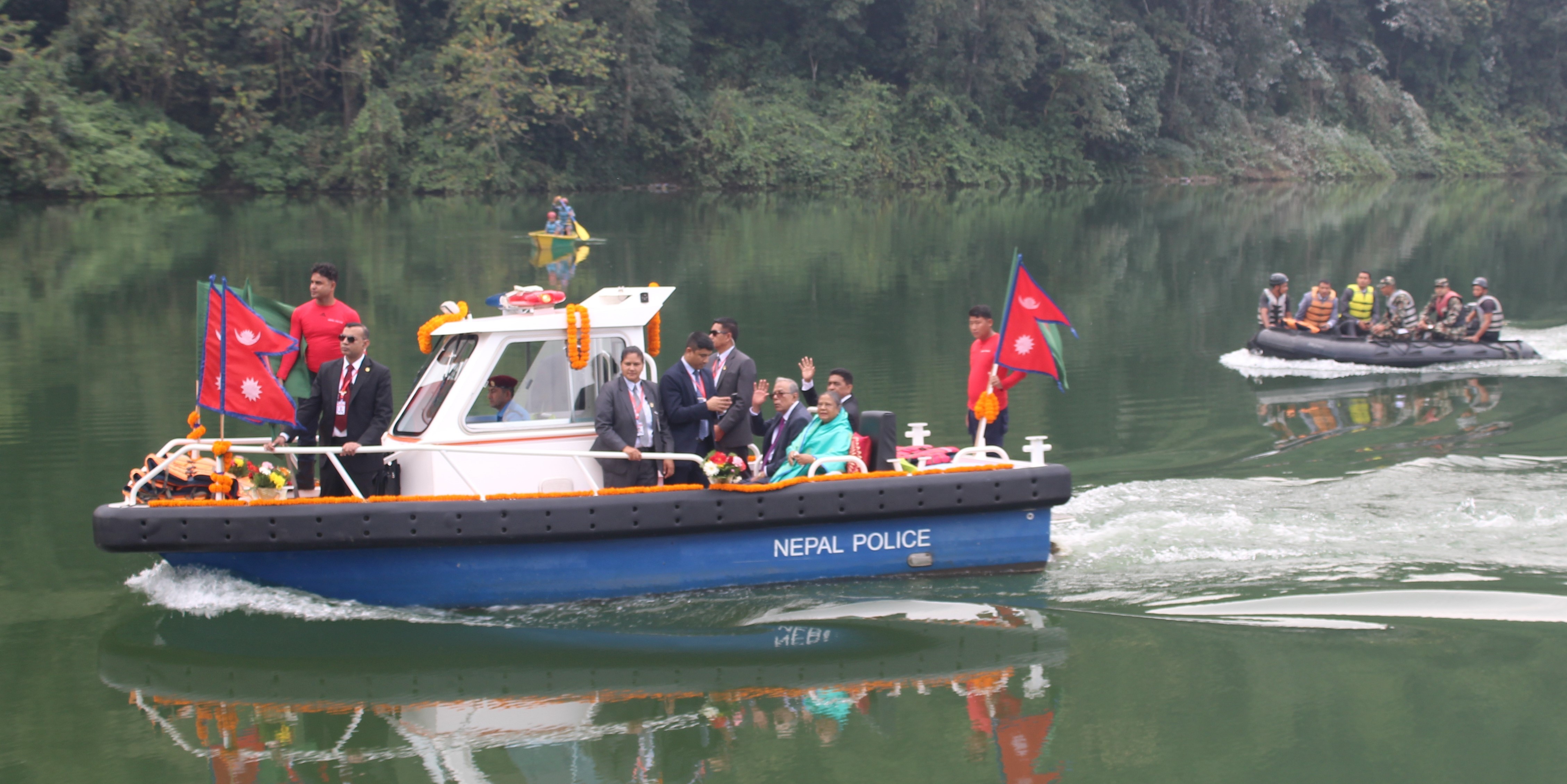 bangladesh-president-hamid-is-enjoying-boat-ride-on-fewa-lake-in-pokhara-on-thursday