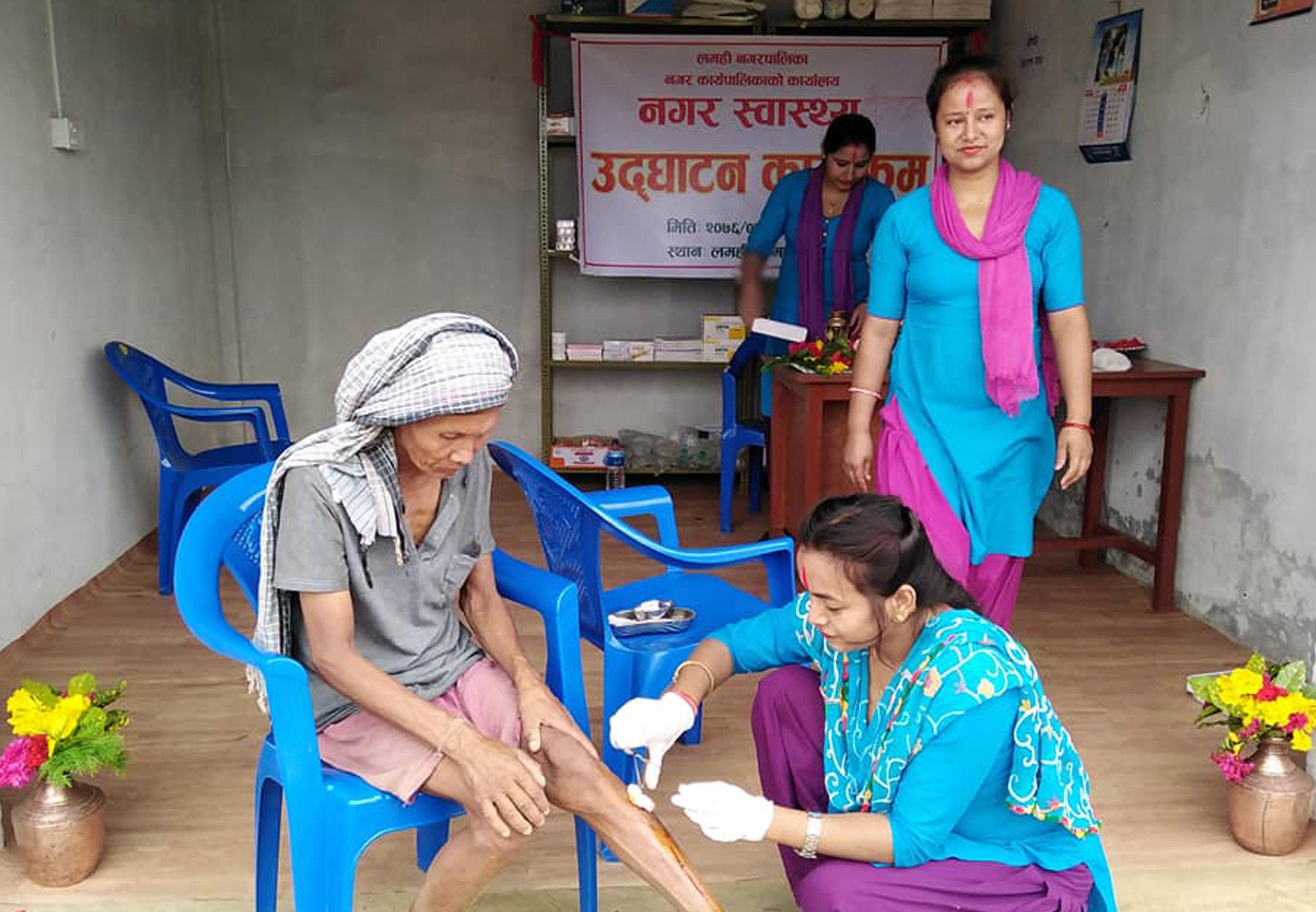 a-local-is-receiving-treatment-at-health-center-in-lamahi-municipality-of-dang-district