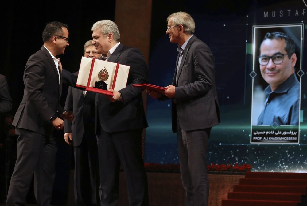 iran-awards-prestigious-prize-to-2-us-educated-scientists