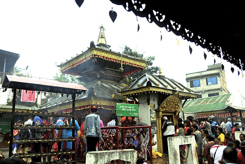devotees-throng-goddess-shrines-across-the-country