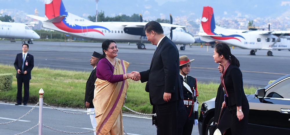 president-bhandari-welcomes-chinese-president-xi-at-airport