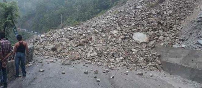 landslide-halts-araniko-highway