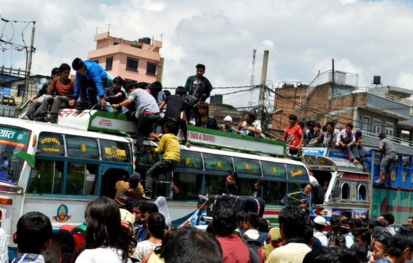 450-thousand-people-leave-kathmandu-in-two-days